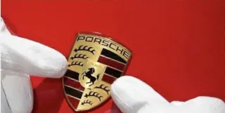 Luz Logo ESCUDO Porsche Capó/Puerta FUENGIROLA