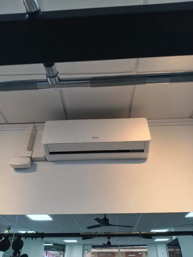 Aire Acondicionado Giatsu Nuevo con compresor