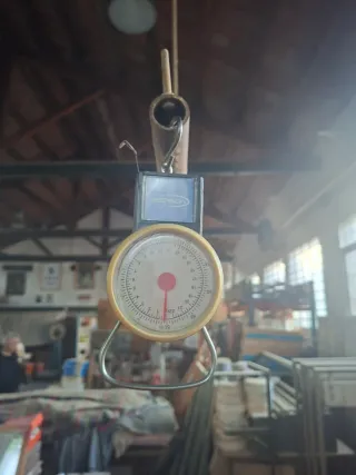 Báscula de maletas Voyager dorada