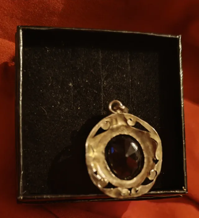 Ciondolo antico in argento