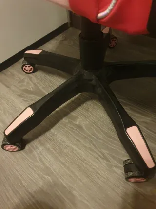 Silla gaming rosa y roja