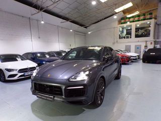 PORSCHE Cayenne Coupé GTS
