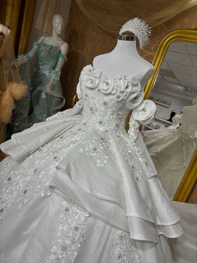 Vestido Novia Talla 40/42 con corset a estrenar