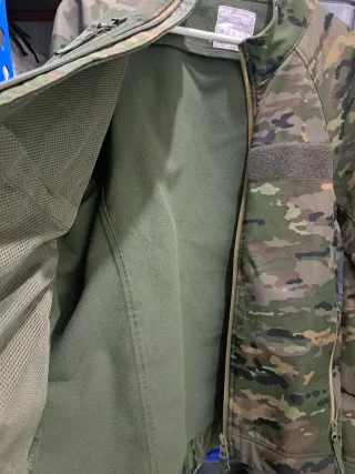 Chaqueta polar camuflaje