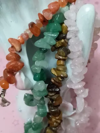 Lotto 4 bracciali in pietre semipreziose