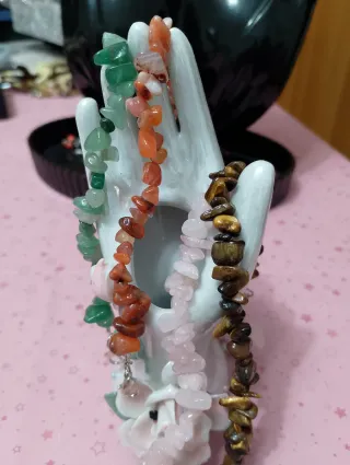 Lotto 4 bracciali in pietre semipreziose