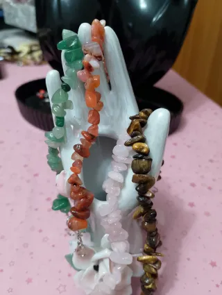 Lotto 4 bracciali in pietre semipreziose