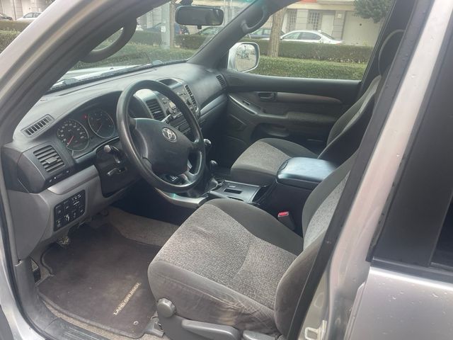 Toyota  Land Cruiser KDJ 120 kd 2006