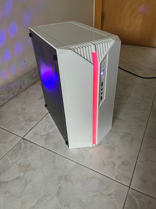 Torre PC Gaming Blanca