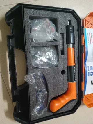 Pistola de clavos Lanto