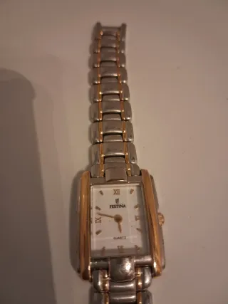 Reloj Festina bicolor dorado y plateado