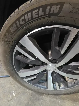 Llantas Peugeot 5008 2023 medidas 225/55/r18