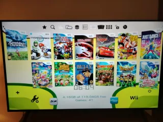 Nintendo Wii Blanca con 128 GB de juegos