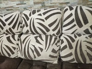 Sofá Chaise Longue Tela Beige y Marrón 3 metros.