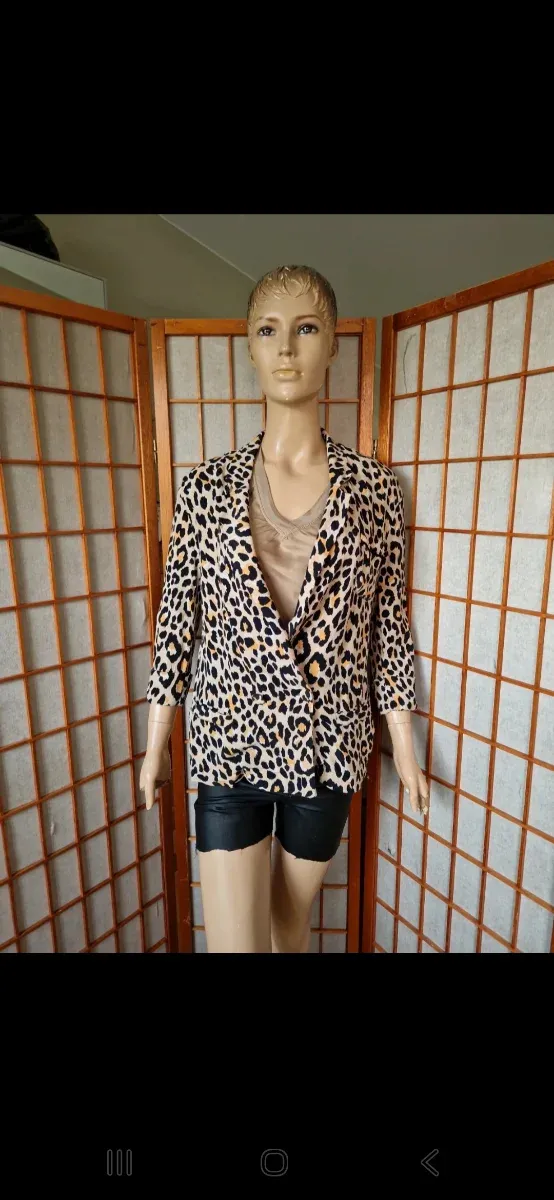 Blazer Bershka Animal Print Talla S