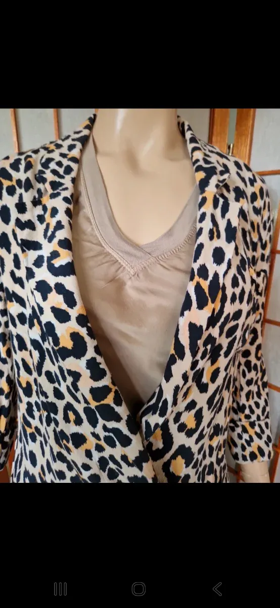 Blazer Bershka Animal Print Talla S