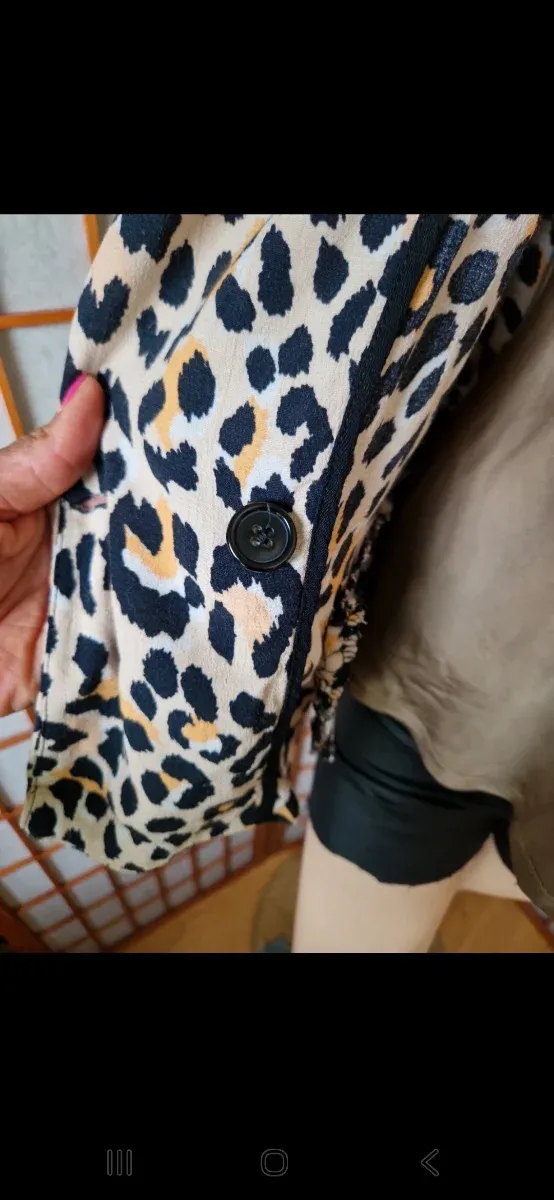 Blazer Bershka Animal Print Talla S