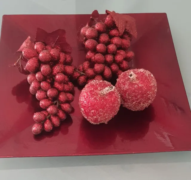 Centro tavola decorativo uva e mele rosse