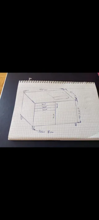 Máquina de coser antigua de madera