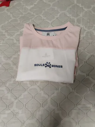 Camiseta Souls Bones Rayas Rosa y Blanca Talla XL