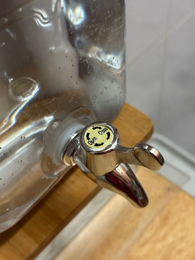 Dispensador de agua con grifo 8l