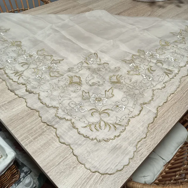 Pico Doble Fallera Seda Dorado Adulta