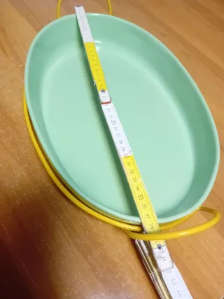 Pirofila da forno verde e giallo.