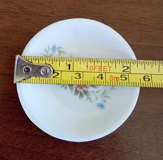 Mini servizio da tè con sette pezzi in porcellana