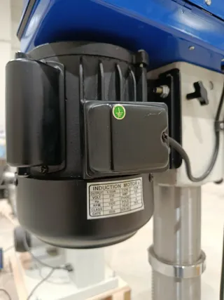 Taladro de columna Belflex