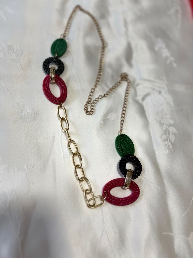 Conjunto Pulsera y collar artesanal multicolor