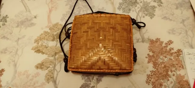 Bolso cubo paja tejido