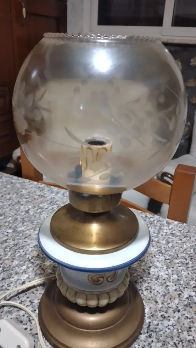 Lampada vintage ceramica e metallo