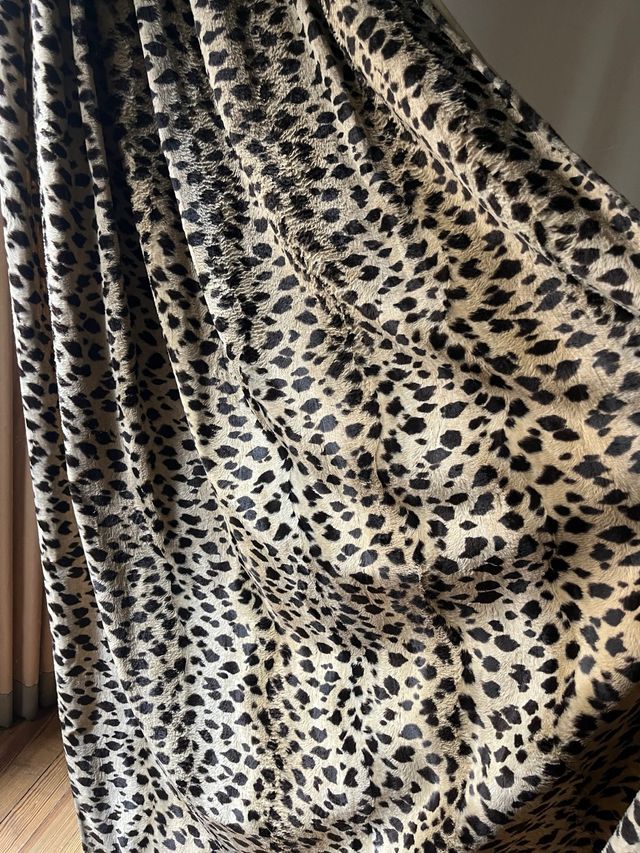 Cortinas largas estampado leopardo