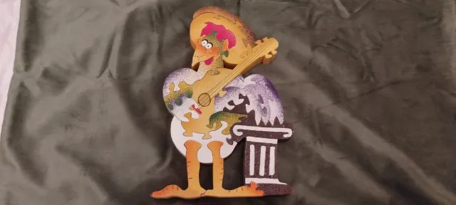 Rompecabezas de madera original y colorido