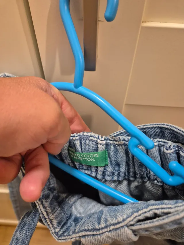 Pantalón vaquero culotte con cinturón