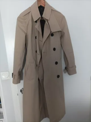 Elegante Gabardina Beige