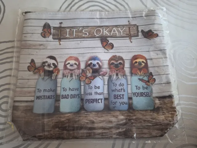 Neceser con perezosos It's Okay