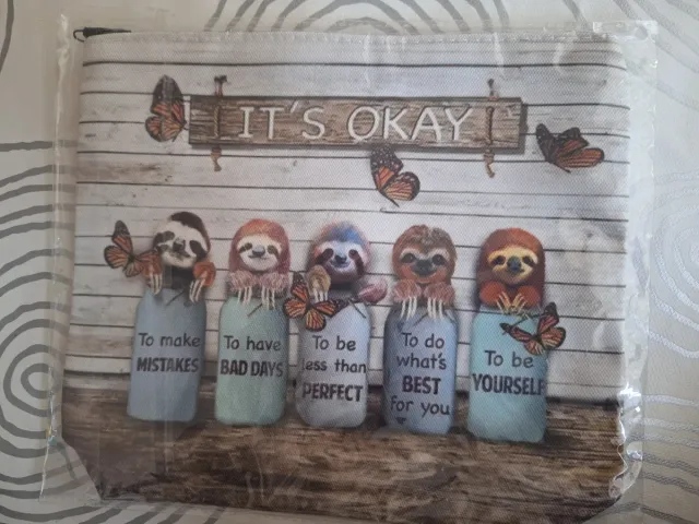 Neceser con perezosos It's Okay