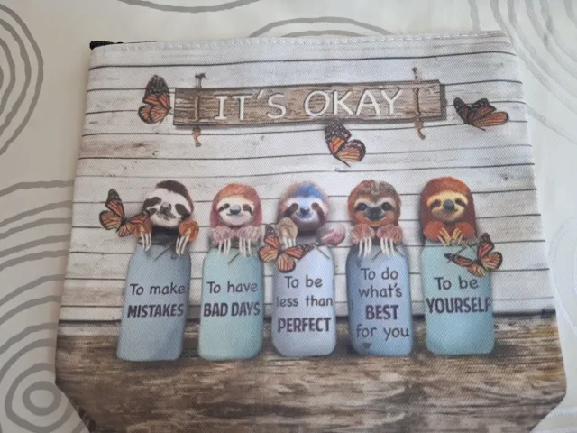 Neceser con perezosos It's Okay