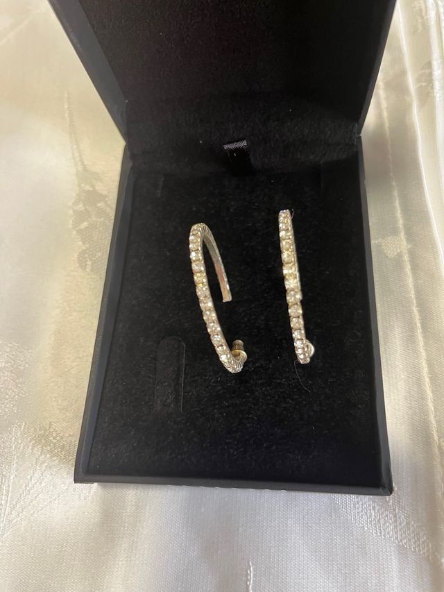 Collar de cuentas naranja , pendientes y reloj