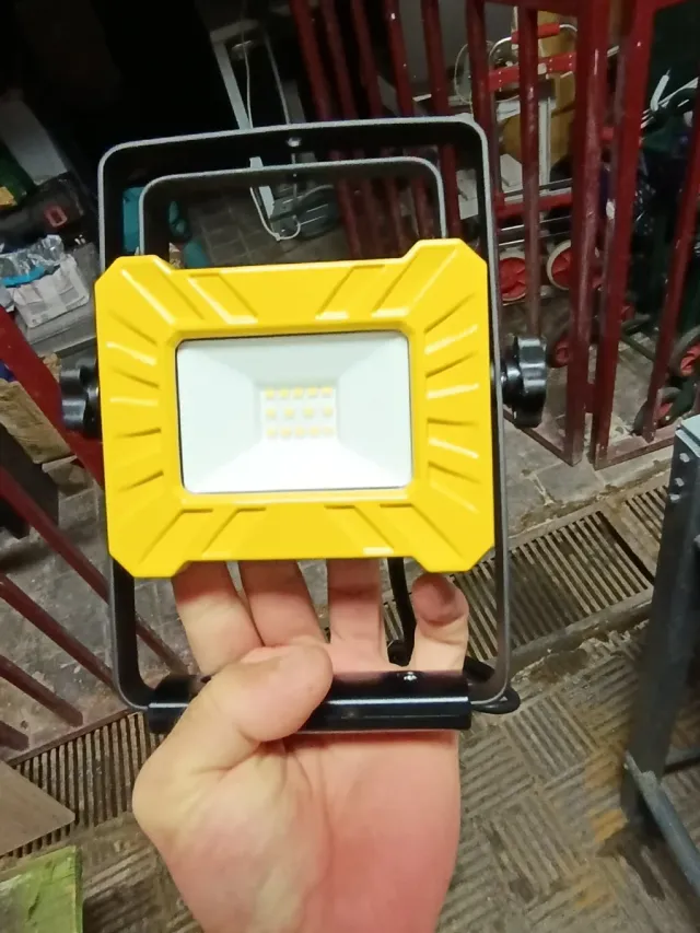 Lámpara LED auxiliar