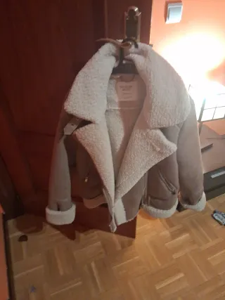 Cazadora borreguito beige/marrón sin estrenar