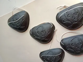 Lote 5 parches disfraz pirata calavera