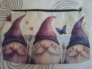 Neceser gnomos morado y beige