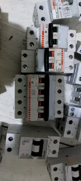 Differenziali e magnetotermici vari