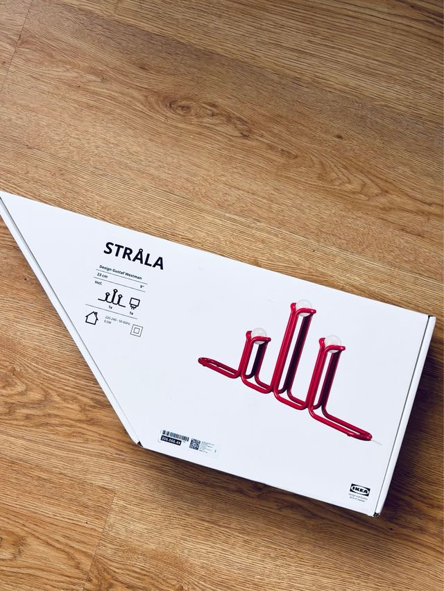 Lámpara Strala Ikea Gustaf Westman Roja