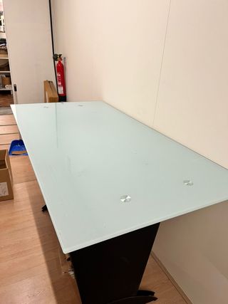Mesa alta cristal con almacenaje
