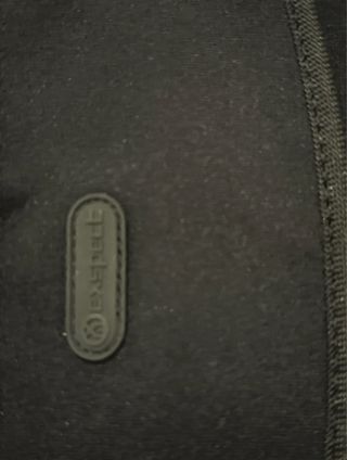 Funda portátil negra