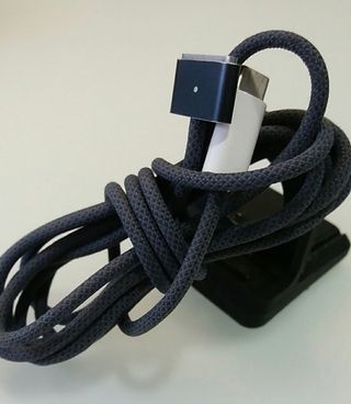 Cable original Apple MagSafe 3 Medianoche TRENZADO