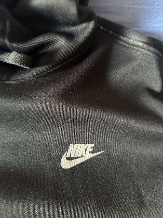 Sudadera Nike Negra con Capucha